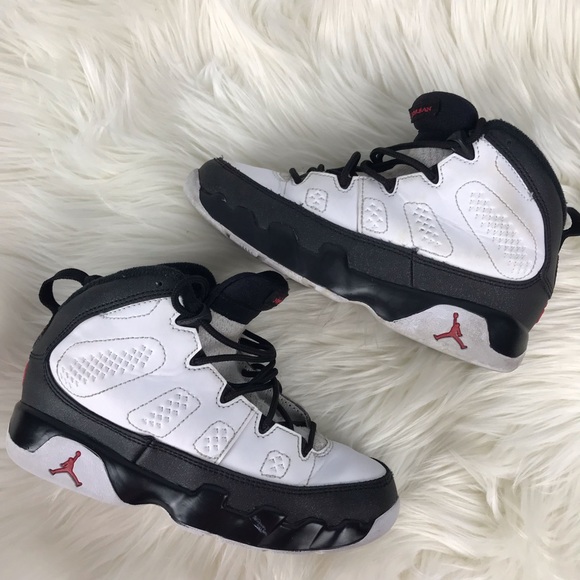 how to tell if jordan 9s are fake